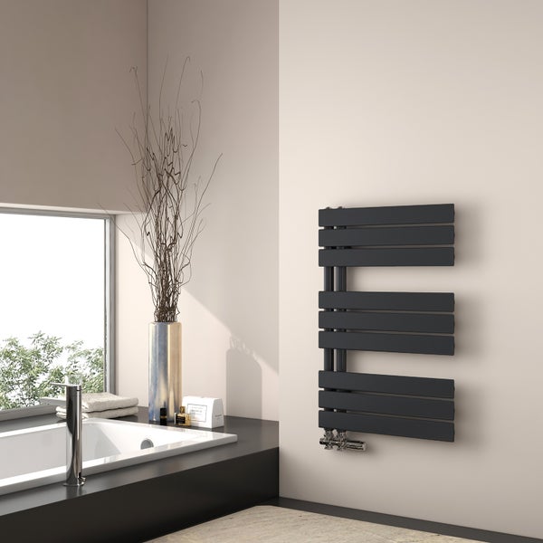 EMKE Design Badheizkörper Flach 762x500 mm Schwarz Handtuchwärmer Klein Seitenanschluss 397W für Warmwasser Zentralheizung Badezimmer
