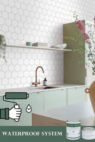 Heller Küchenbereich mit Spüle und Wasserhahn sowie wasserabweisendem Wandanstrichsystem