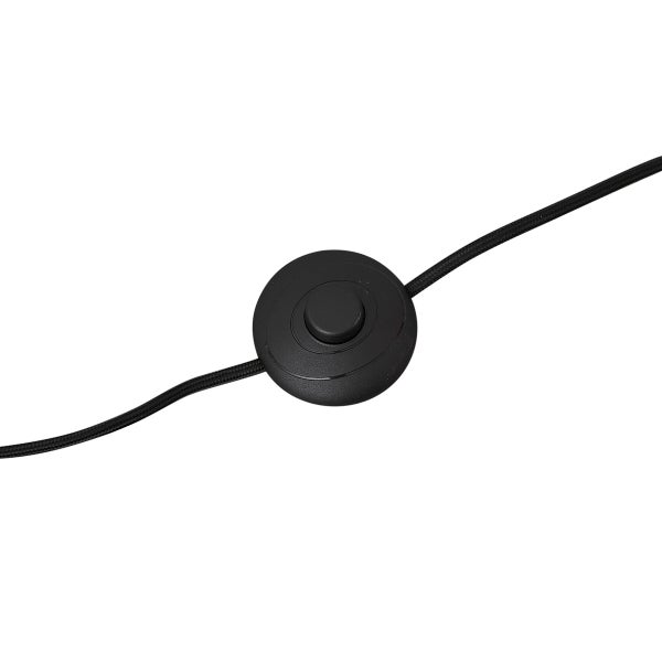 Schwarzer runder Fußschalter an einem schwarzen Textilkabel für Stehlampen.