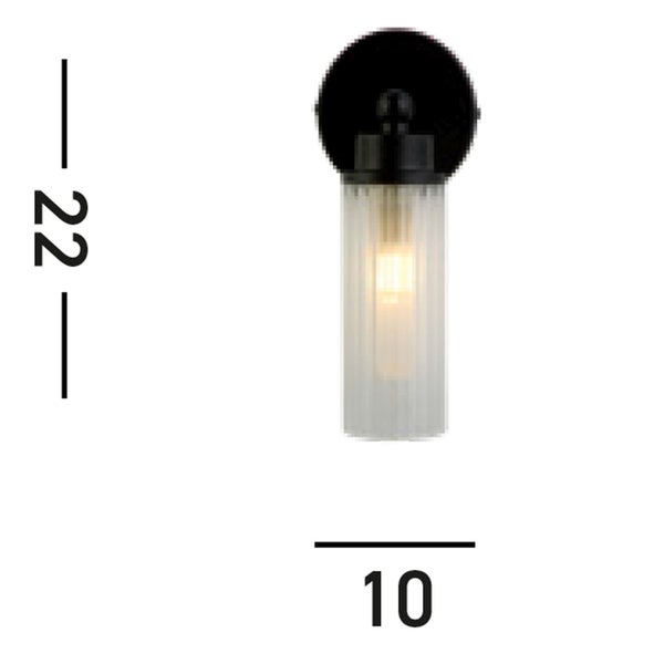Maße einer Wandleuchte: 22 Zentimeter Höhe und 10 Zentimeter Breite