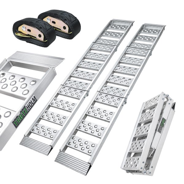Zwei faltbare Auffahrrampen aus Aluminium von Trutzholm mit zwei Spanngurten.