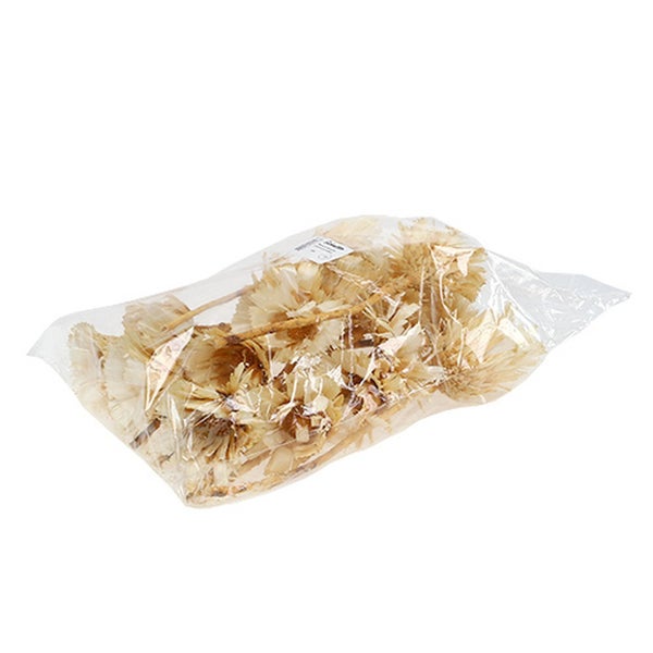 Packung mit getrockneten Blumen im durchsichtigen Kunststoffbeutel