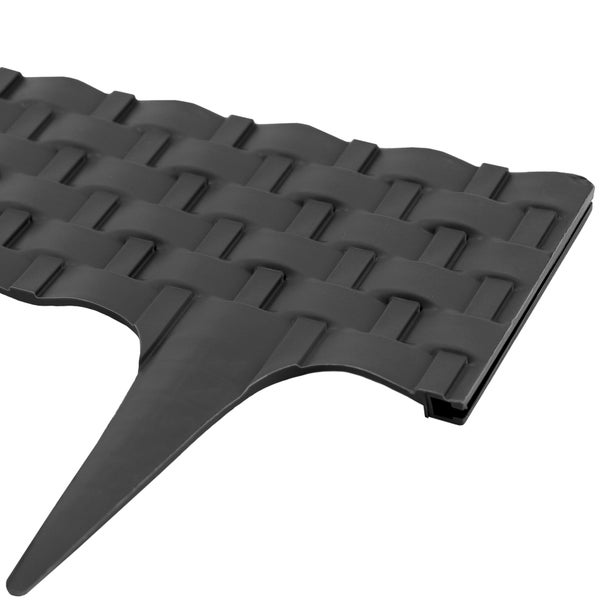 Kunststoff Rasenkante mit Flechtmuster und Erdspieß