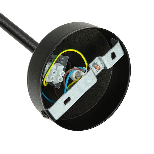 Innenansicht einer Lampenhalterung mit Verkabelung