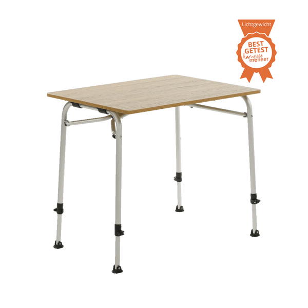 Camping-Klapptisch mit höhenverstellbaren Beinen und einer Tischplatte in Holzoptik, ausgezeichnet als Best Getestet und Leichtgewicht.