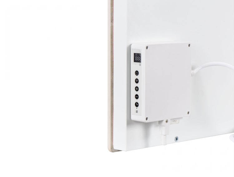 Detailansicht der Rückseite einer Infrarotheizung mit Bedienelementen