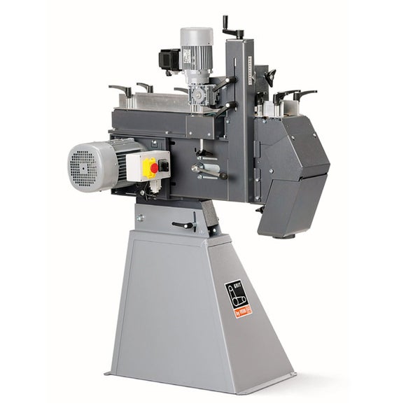 GRIT by FEIN stationäre Bandschleifmaschine für die Metallbearbeitung mit Motor, Bedienelementen und Unterbau.
