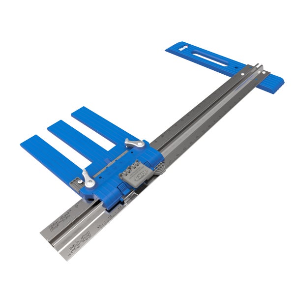 Kreg Rip-Cut Parallelanschlag für Handkreissägen aus Aluminium und blauem Kunststoff mit Maßskala. Kreg Logo.