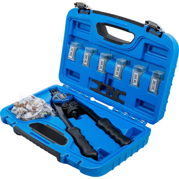 Blindnietmutternzange im Werkzeugkoffer mit Blindnietmuttern