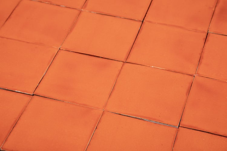 Fliesen aus Terrakotta, quadratisch