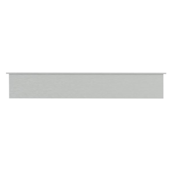 Sockelblende für Küchenschränke aus Aluminium mit gebürsteter Oberfläche.