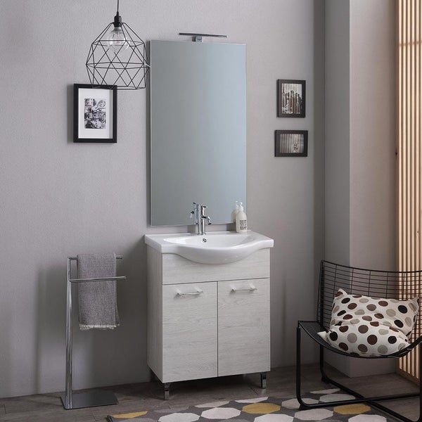 Modernes Badezimmermöbel-Set bestehend aus weißem Unterschrank in Holzoptik, Keramikwaschbecken und hohem Wandspiegel mit integrierter Leuchte.