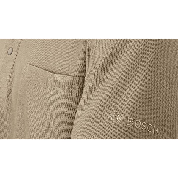 Detailansicht eines Poloshirts mit Brusttasche und Bosch Logo