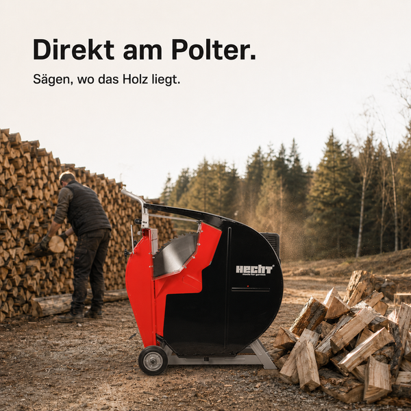 Hecht Wippkreissäge zum Zersägen von Baumstämmen zu Brennholz im Freien, mit einem Mann an einem Holzpolter im Hintergrund.