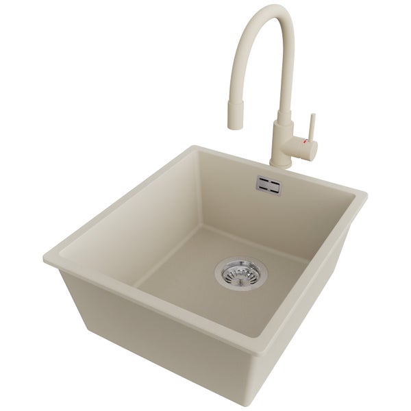 Spüle aus Granit mit Wasserhahn