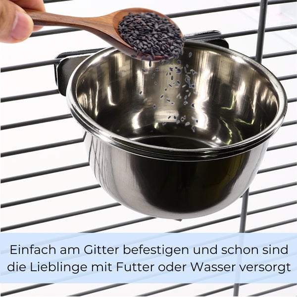 Edelstahlnapf zur Befestigung am Käfiggitter mit Futter befüllt