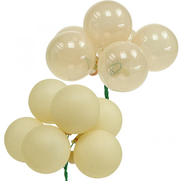 Lichterkette mit Kugeln