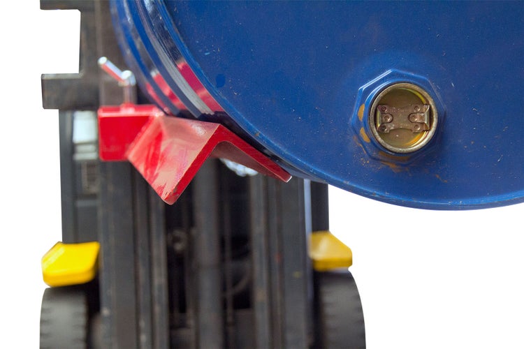 Gabelstapler mit Fassgreifer zum Transport eines Fasses