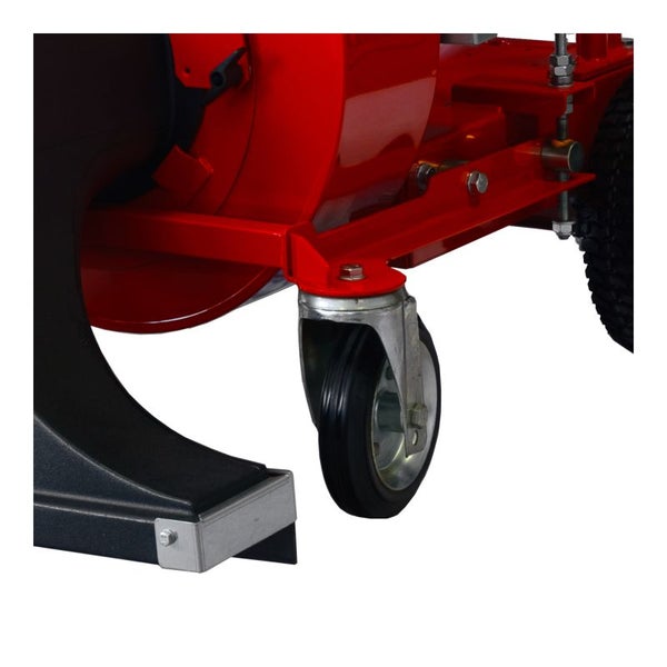 Detailansicht einer Schneefräse mit Rädern für den einfachen Transport