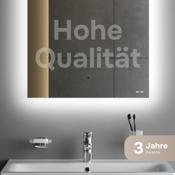Modernes Badezimmer mit beleuchtetem rechteckigem Spiegel von AM.PM, Waschbecken, verchromter Armatur und drei Jahren Garantie.