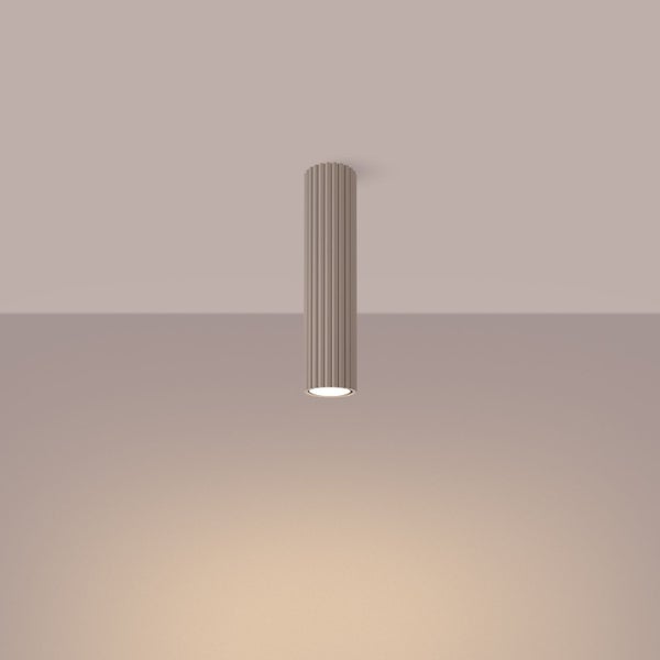 Deckenleuchte aus geriffeltem Material