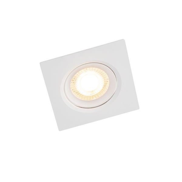 Quadratischer Einbaustrahler in Weiß mit rundem Leuchtmittel.