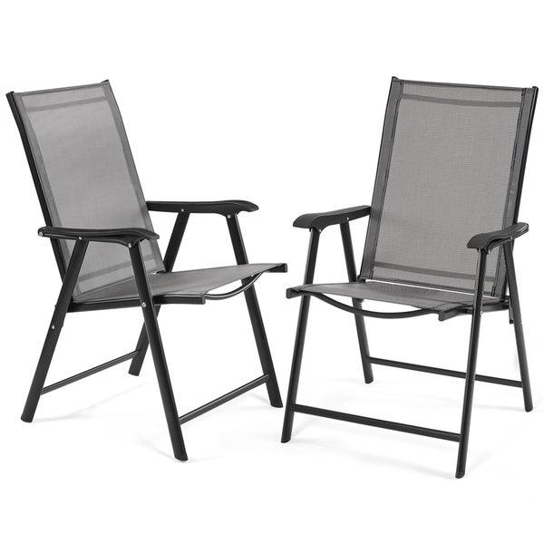 Zwei graue, klappbare Gartensessel mit Armlehnen