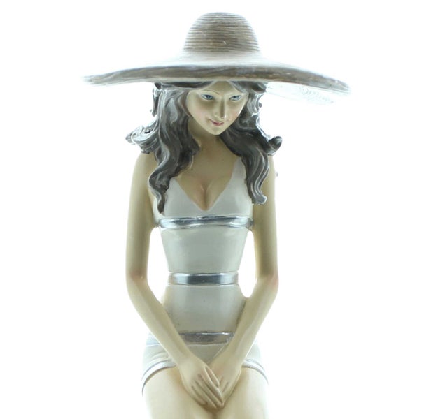 FRANK FLECHTWAREN | Figur Stranddame auf Fels, 12 x 8 x 18 cm, POLYRESIN