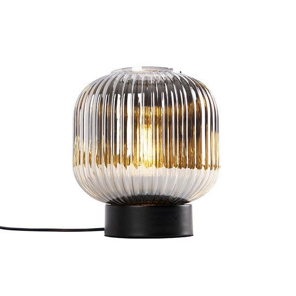 Tischleuchte mit geriffeltem Glasschirm und Sockel