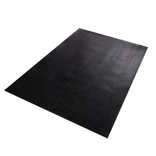 Schwarze Gummimatte mit Riffelblechmuster