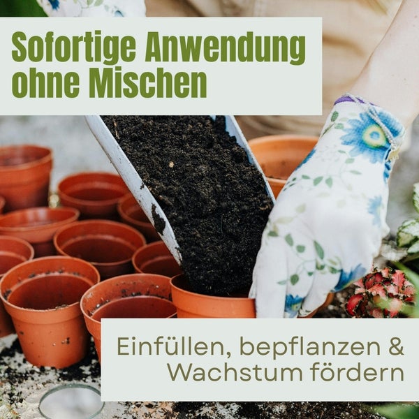 Gartenszene mit Blumenerde, Schaufel und Pflanzgefäßen für die sofortige Anwendung