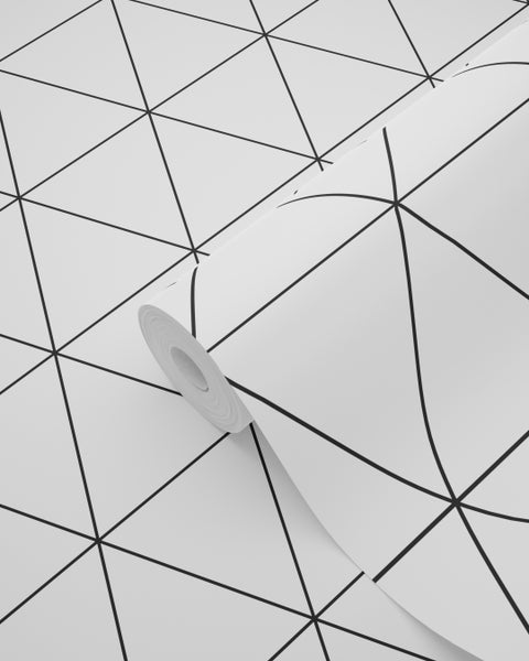 Tapetenrolle mit grafischem Dreiecksmuster