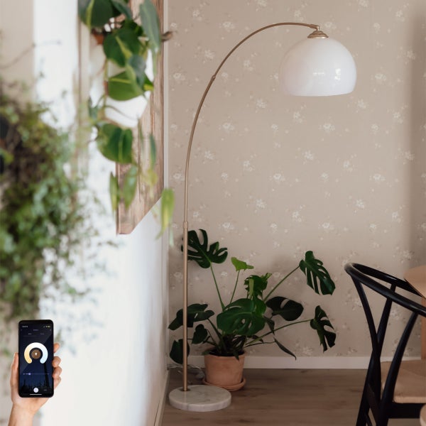 Smarte Bogenlampe aus Messing mit weißem Schirm inkl. WLAN A60 - Arc Basic