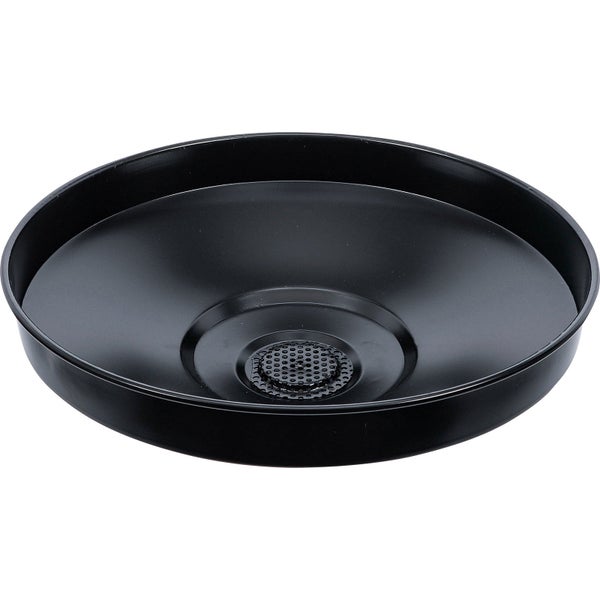 Schwarzer runder Auffangtrichter mit integriertem Sieb für Ölauffanggeräte.