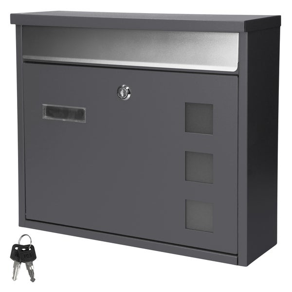Wandbriefkasten aus Metall in Anthrazit mit silberner Einwurfklappe, drei Sichtfenstern, Namensschild und zwei Schlüsseln.