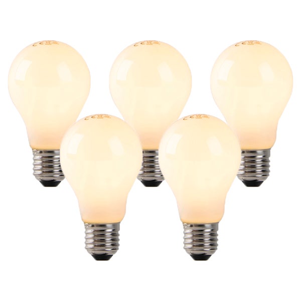 Fünferpack matte LED-Leuchtmittel in klassischer Birnenform mit E27-Sockel.