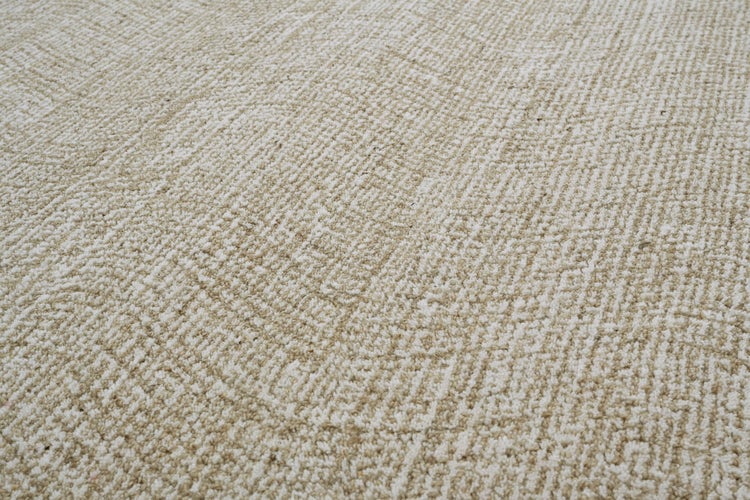 Strukturierter Teppich mit grober Weboptik und Schlaufenstruktur.