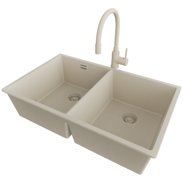 Doppelspülbecken mit passender Küchenarmatur