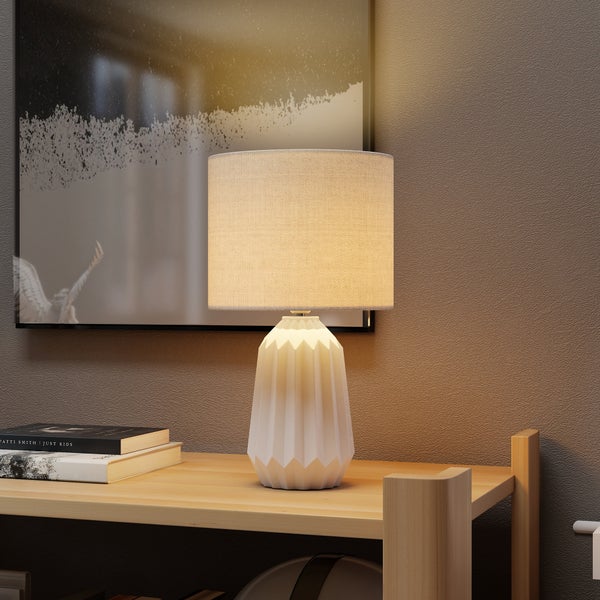 Wanddekoration mit floralem Muster