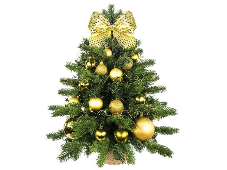 Künstlicher Weihnachtsbaum mit Schleife und Weihnachtskugeln geschmückt auf Jutesockel.
