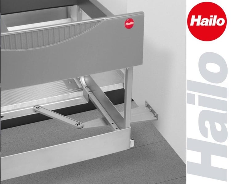 Hailo Auszugssystem für Küchenschränke mit Metallrahmen und Hailo Logo.