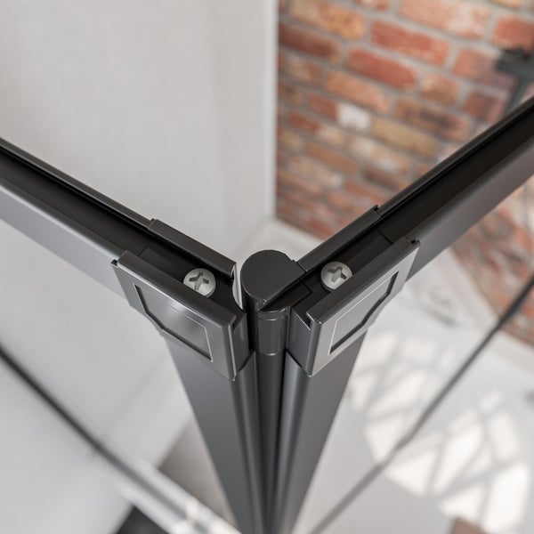 Detailaufnahme eines Eckverbinders einer Duschkabine