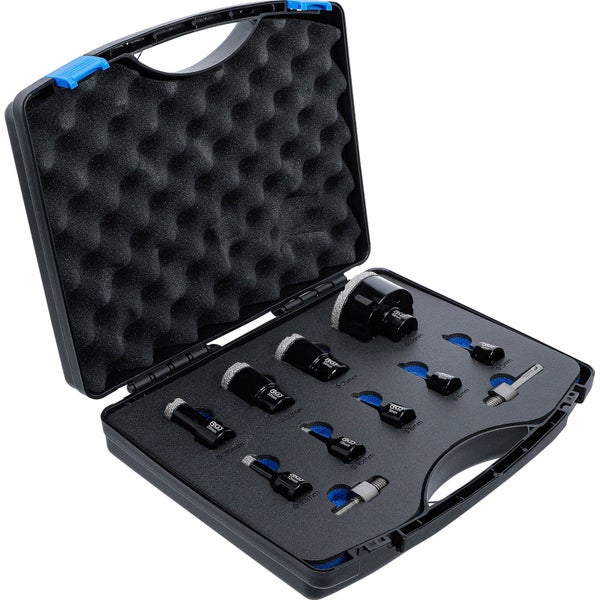 Detailansicht des Innenfutters einer Arbeitsjacke mit Informationen zu Wasserdichtigkeit und Atmungsaktivität sowie Elysee Logo