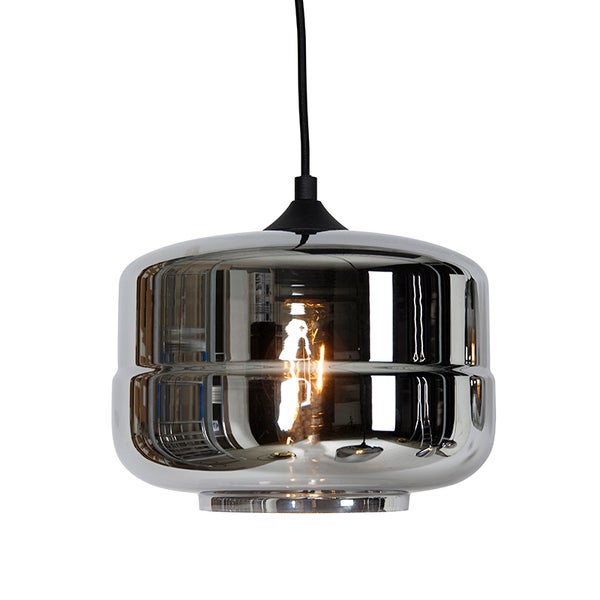 Moderne Pendelleuchte aus Glas mit schwarzem Kabel