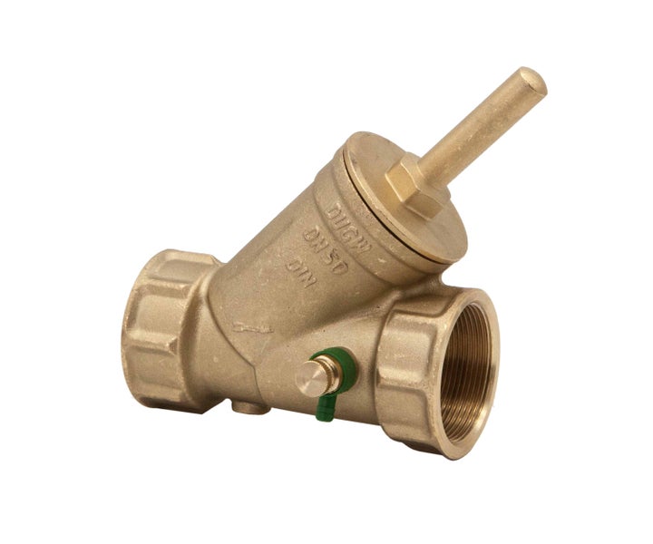 Schrägsitzventil aus Messing, Nennweite 50, mit Entleerungsventil und Innengewinde.