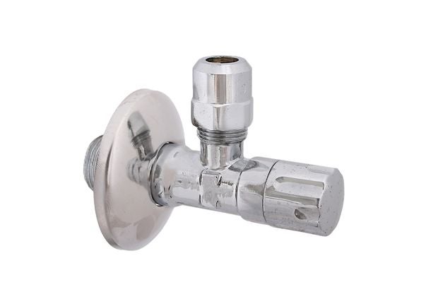 Eckventil aus verchromtem Metall mit Wandrosette und Drehgriff für Wasseranschlüsse.