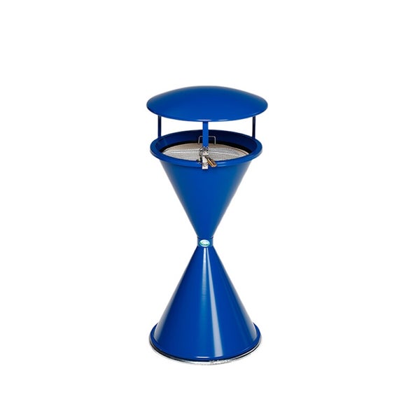 Blauer Standascher aus Metall in Sanduhrform mit rundem Deckel und Gittereinsatz.