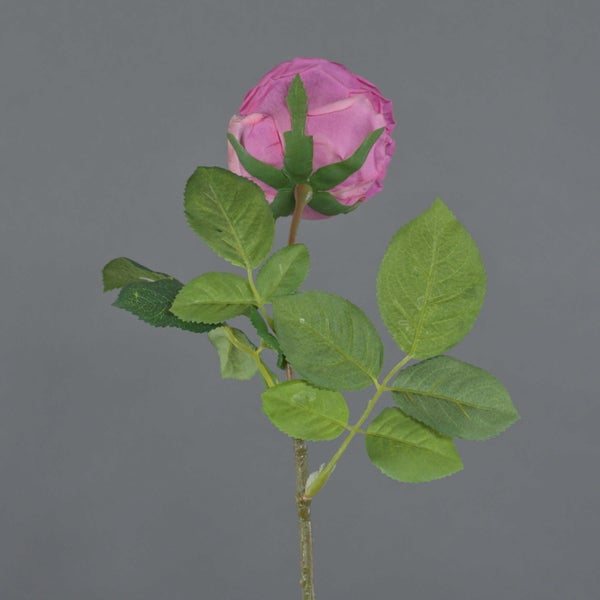 Künstliche Rose in Pink, Detailansicht der Blüte.