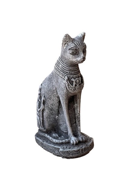 Dekorative Katzenfigur im altägyptischen Stil aus Stein für den Garten oder Innenbereich.