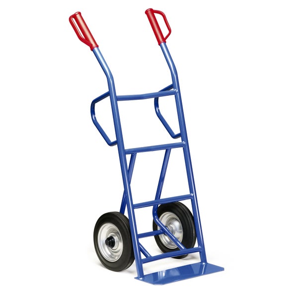 Blaue Sackkarre mit roten Griffen und zwei Rädern